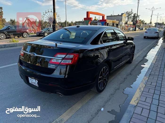 Ford Taurus